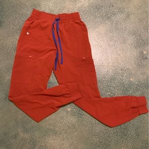 FIGS women's High Waisted Tall Skinny Jogger Scrub Pants SMALL Auburn orange red